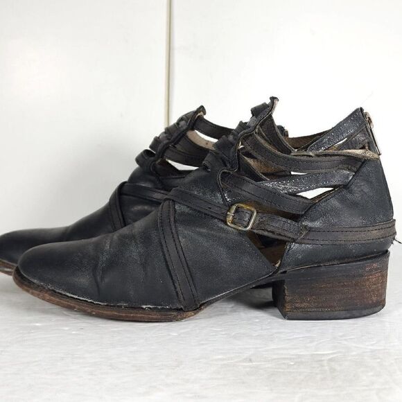 Freebird By Steven Women's Stair US8M Distressed Brown Leather Strappy Booties - Picture 2 of 12